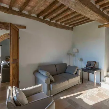 Casale Del Miglio 아파트 *